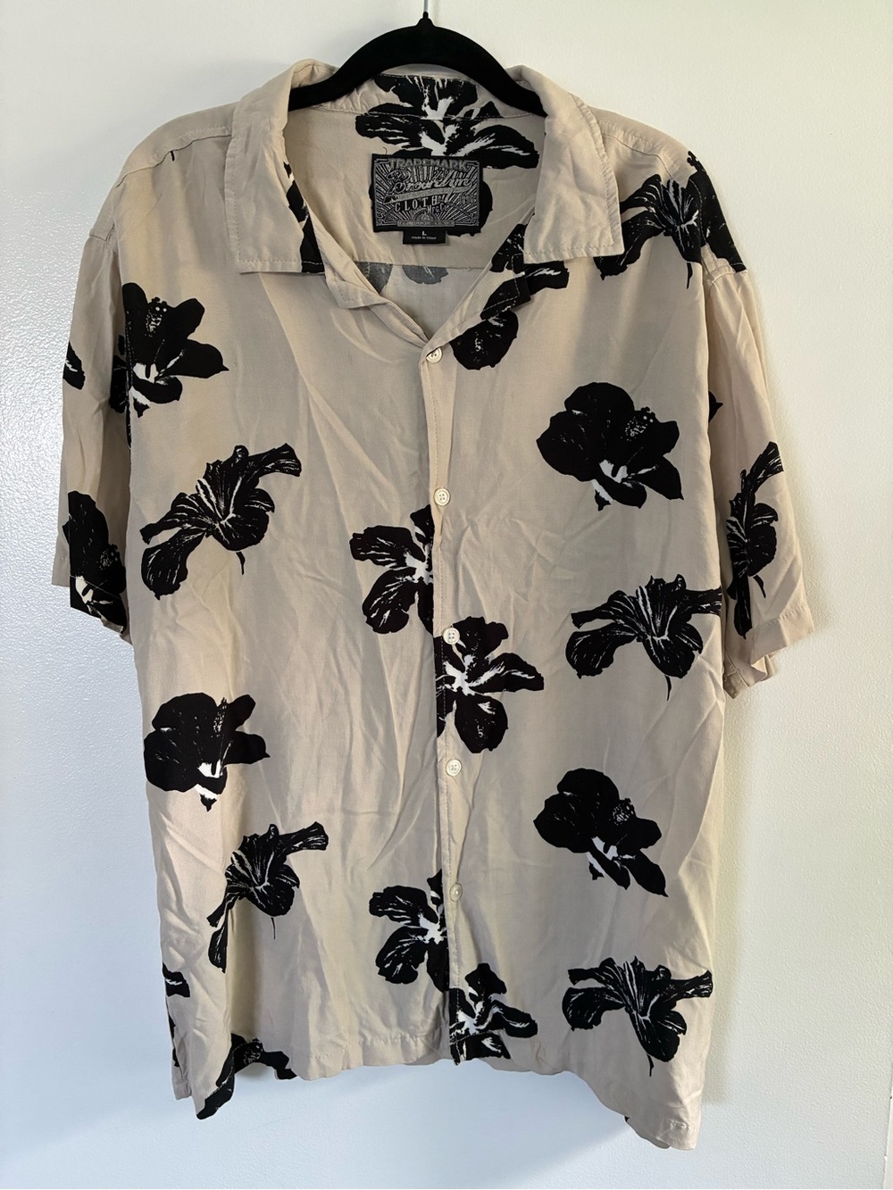 Brooklyn Cloth Beige Short-Sleeve Button-Down with Black Floral Print